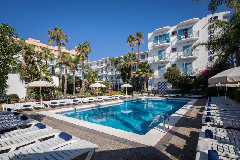 Costa Brava: Beachside Stay