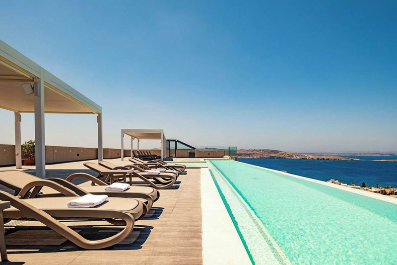 Malta: Infinity Pool
